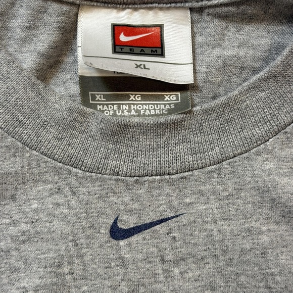 Michigan Wolverines Shirt Mens XL Gray NCAA Football Long Sleeve Nike Graphic - Picture 4 of 5